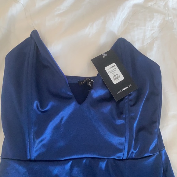 Navy FASHIONNOVA midi dress - Picture 3 of 4